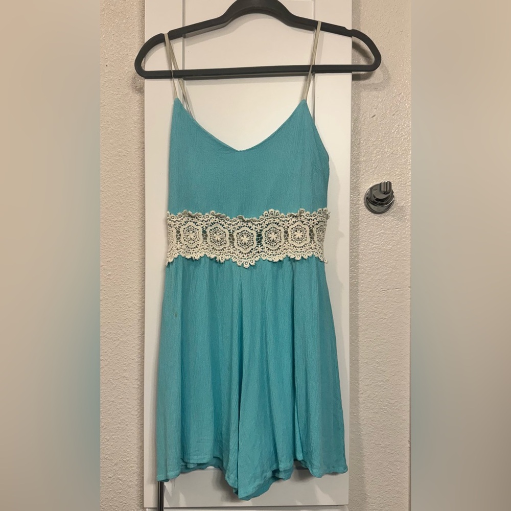 Altar’d State Light Blue Lace‑Waist Romper | Size S 🩵✨